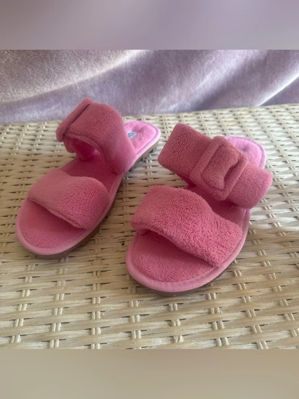 Size 8 Hot Pink Fuzzy Slides